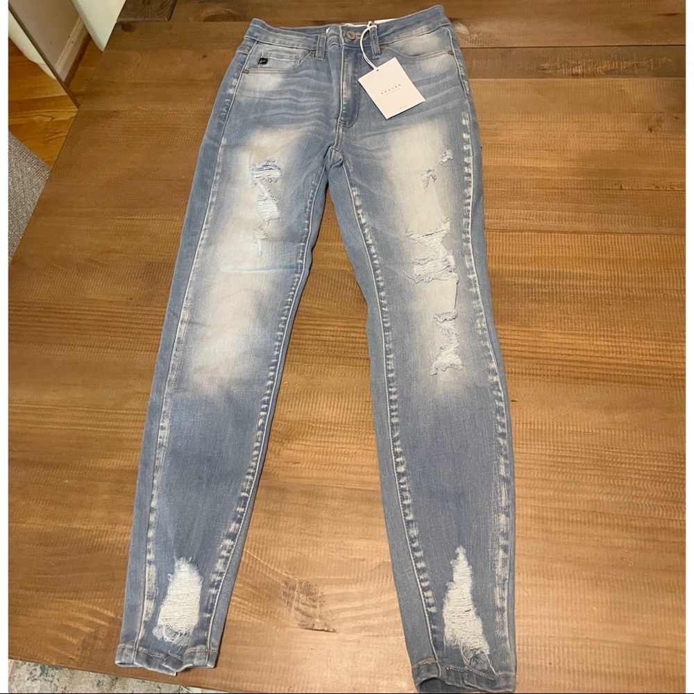 NWT KanCan Jeans size 25/3